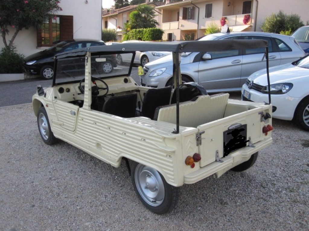 Citroen Méhari  600 aperta