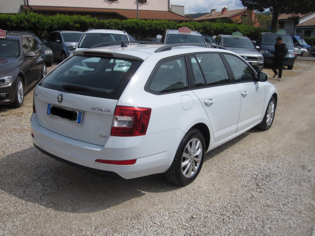 Skoda Octavia  2.0 TDI CR 4×4 Wagon Executive