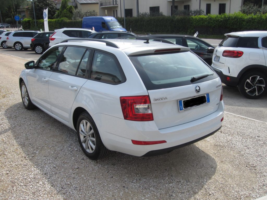 Skoda Octavia  2.0 TDI CR 4×4 Wagon Executive