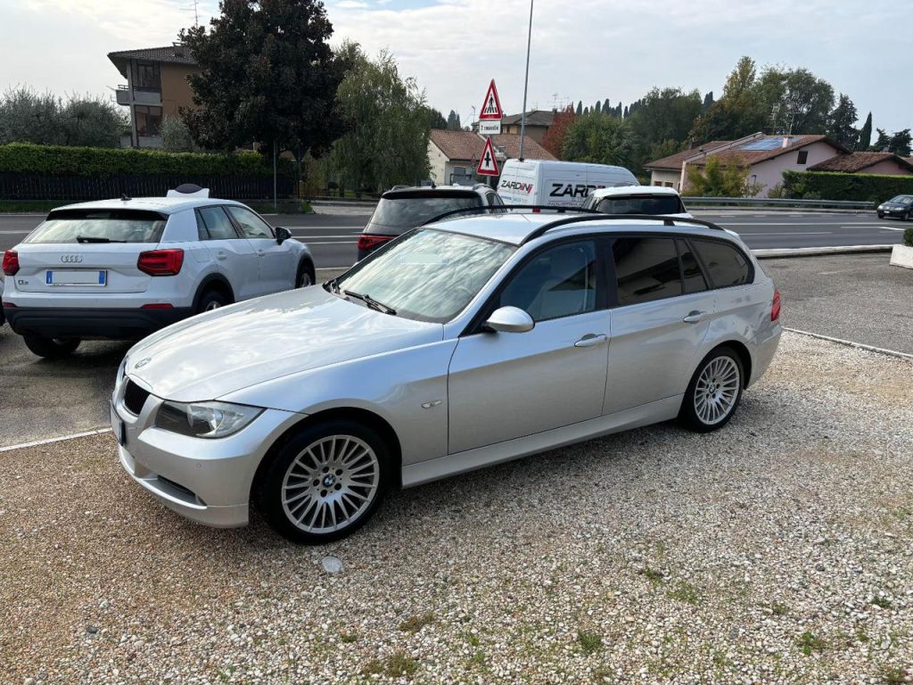 BMW 320  d cat Touring Attiva