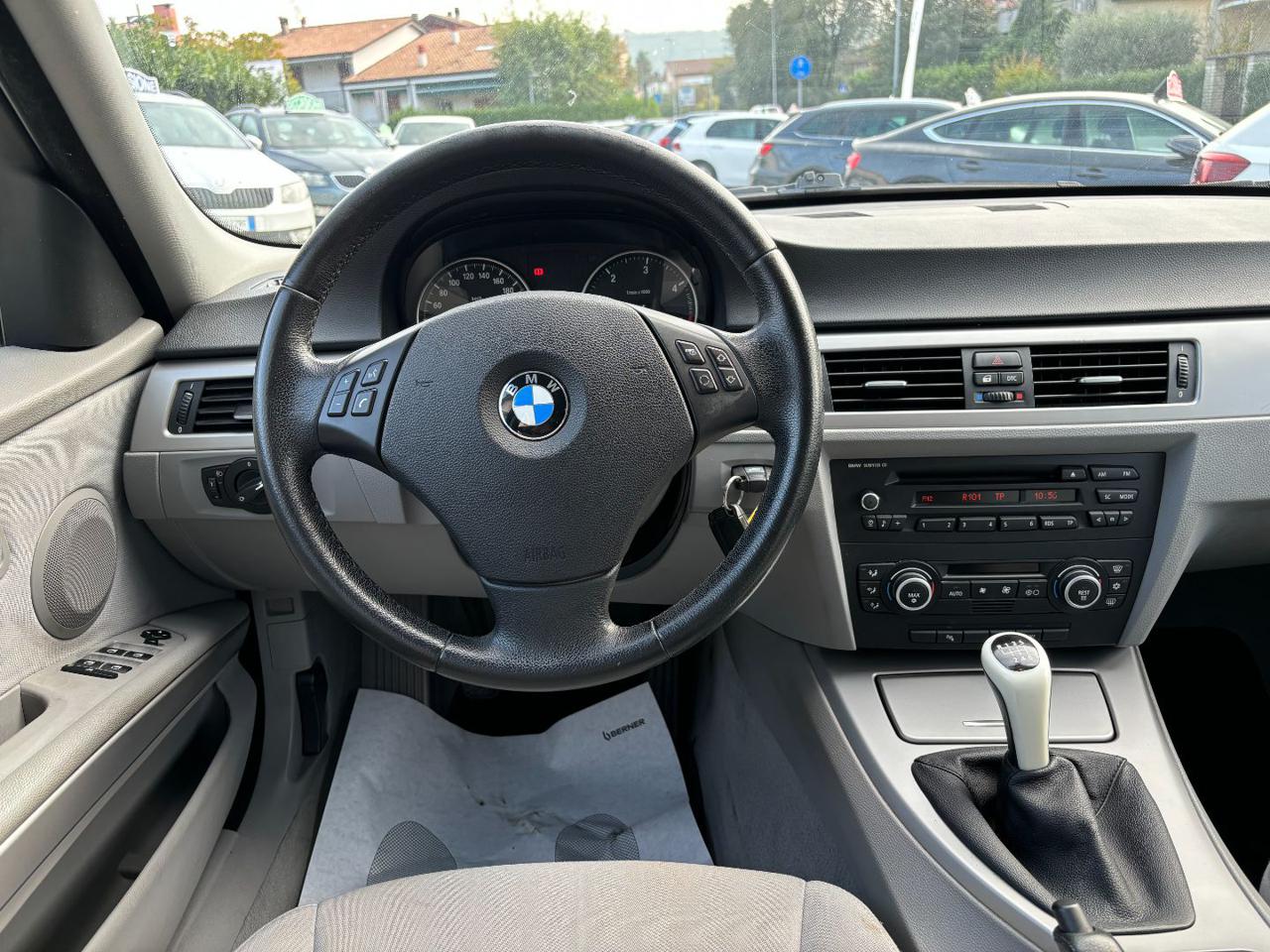 BMW 320  d cat Touring Attiva