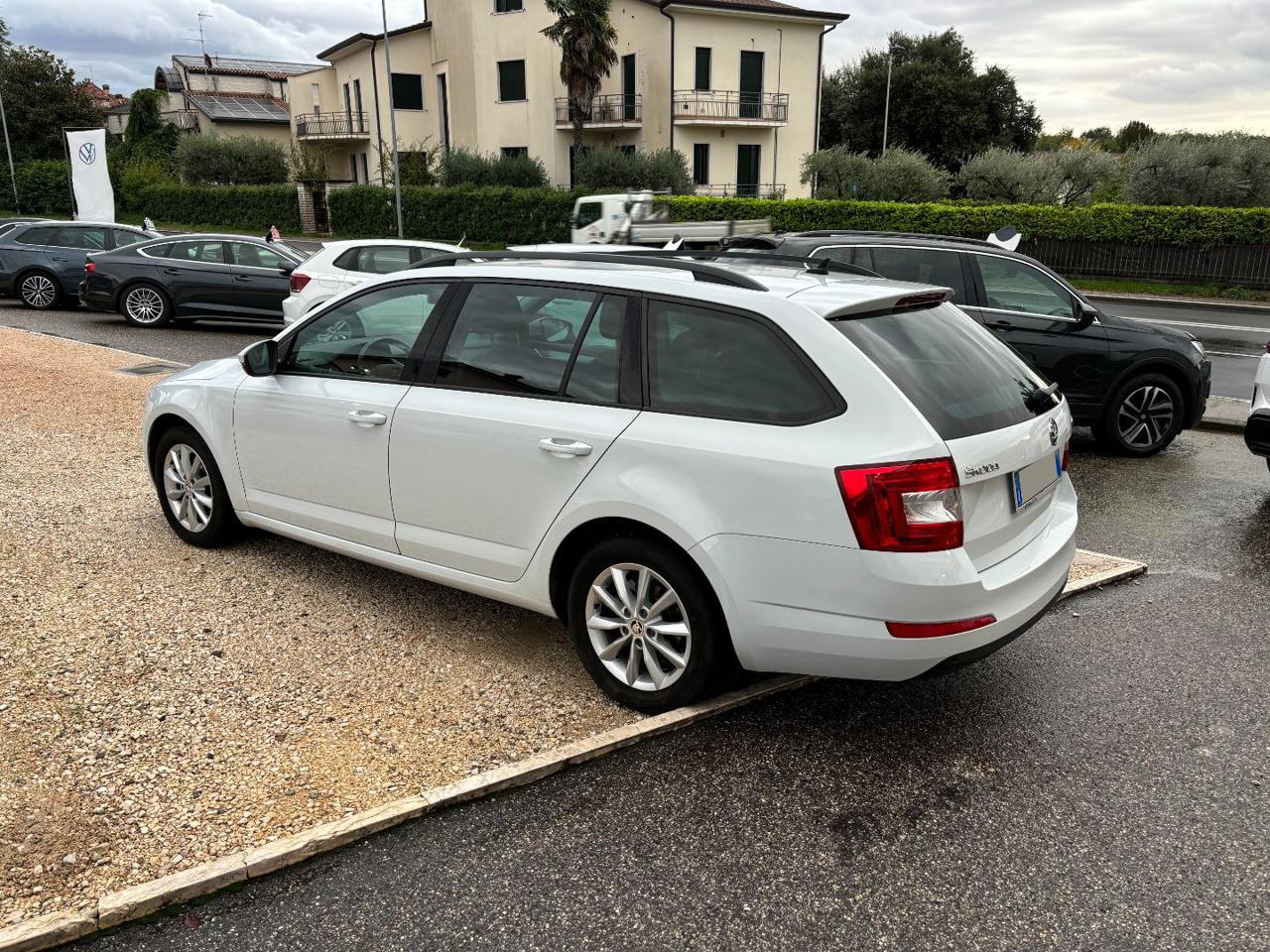 Skoda Octavia  1.6 TDI CR 110 CV DSG Wagon Executive