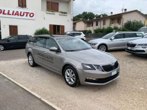 Skoda Octavia  2.0 TDI CR DSG Wagon Executive