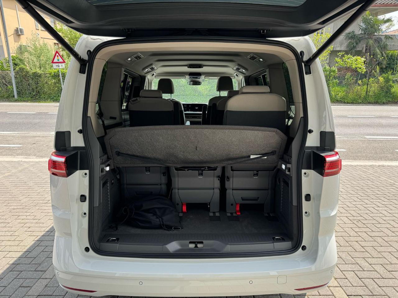 Volkswagen   T7 1.4 TSI eHybrid Life