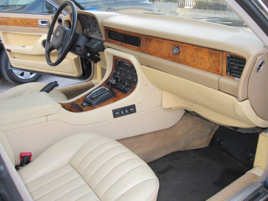 Jaguar Sovereign  3.2 cat automatic