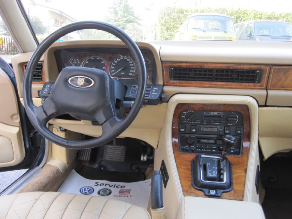 Jaguar Sovereign  3.2 cat automatic