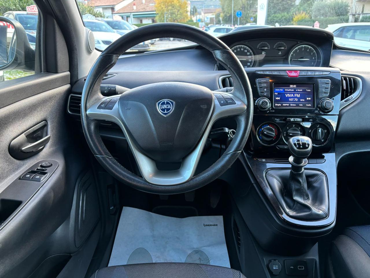 Lancia Ypsilon  1.2 5 porte GPL Ecochic NEOPATENTATI