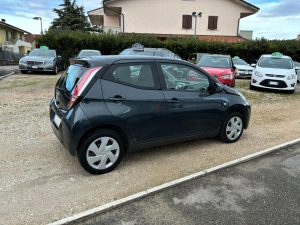 Toyota Aygo  1.0 VVT-i 69 CV 5 porte x-play TSS NEOPATENTATI