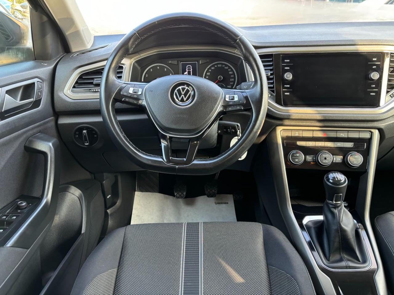 Volkswagen T-Roc  1.0 TSI Business BlueMotion Tech NEOPATENTATI