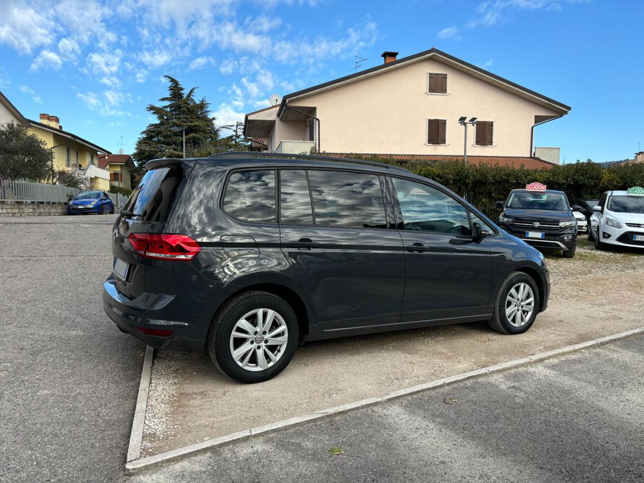 Volkswagen Touran  2.0 TDI 115 CV DSG Business BMT NEOPATENTATI