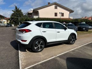 Hyundai TUCSON  1.7 CRDi DCT XPossible