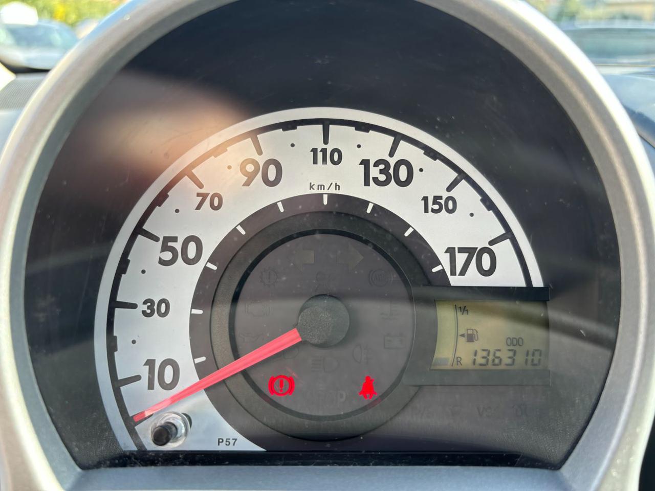 Toyota Aygo  1.0 12V VVT-i 5 porte Now Connect NEOPATENTATI