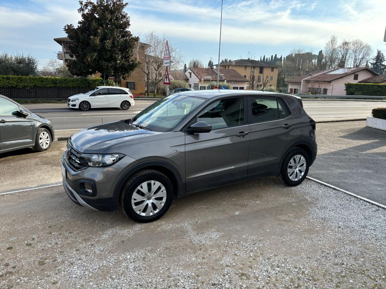 Volkswagen T-Cross  1.0 TSI Urban BMT NEOPATENTATI