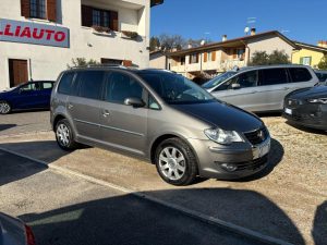 Volkswagen Touran  2.0 TDI DPF DSG Highline NEOPATENTATI