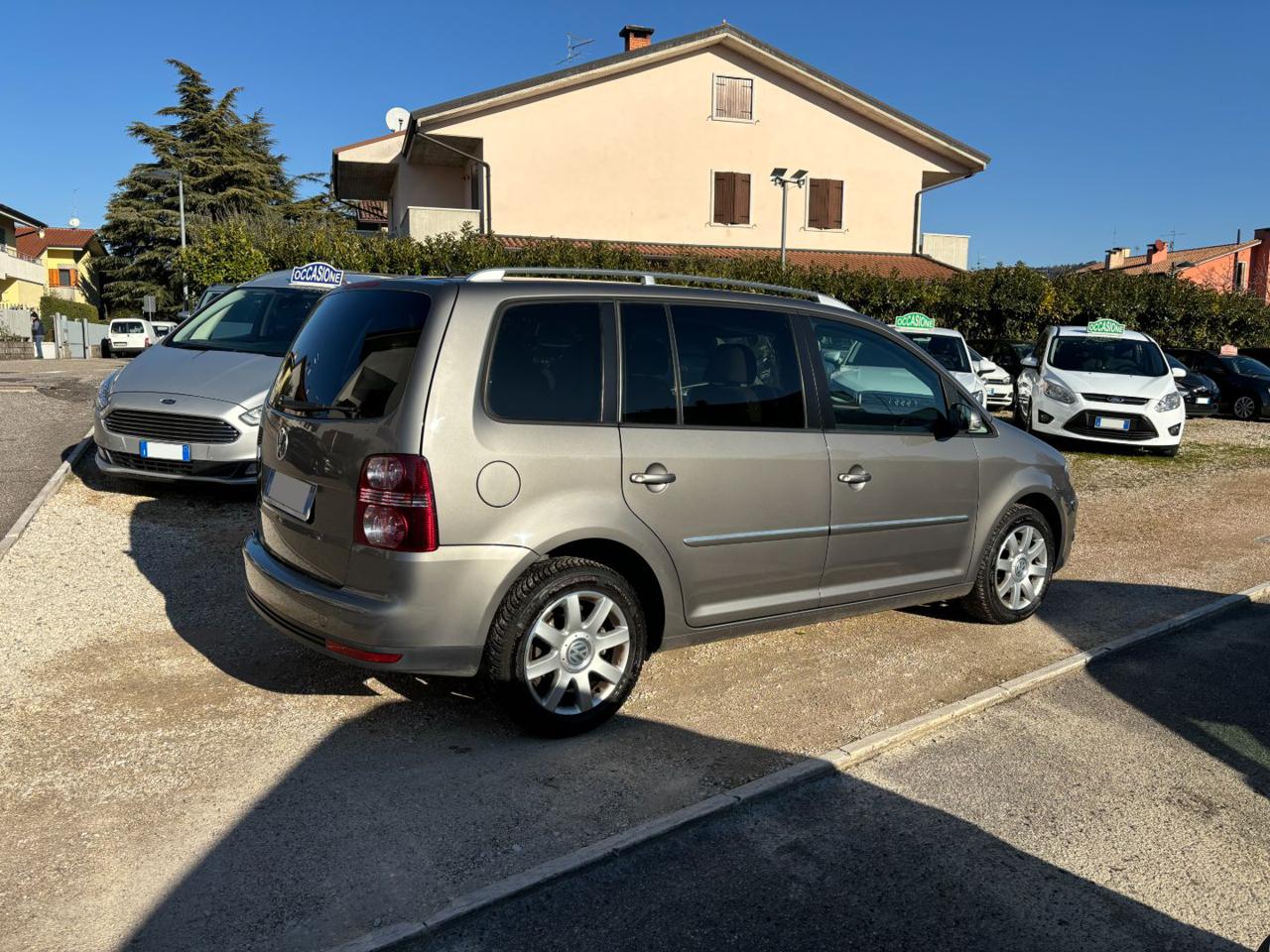 Volkswagen Touran  2.0 TDI DPF DSG Highline NEOPATENTATI