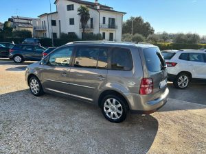 Volkswagen Touran  2.0 TDI DPF DSG Highline NEOPATENTATI